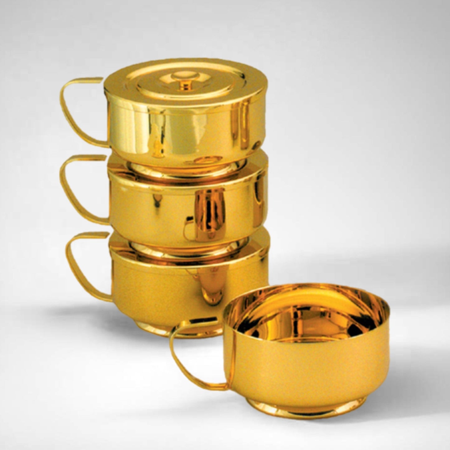 Stacking Ciborium | Polished Gold | 325 Host Capacity | 847500 |