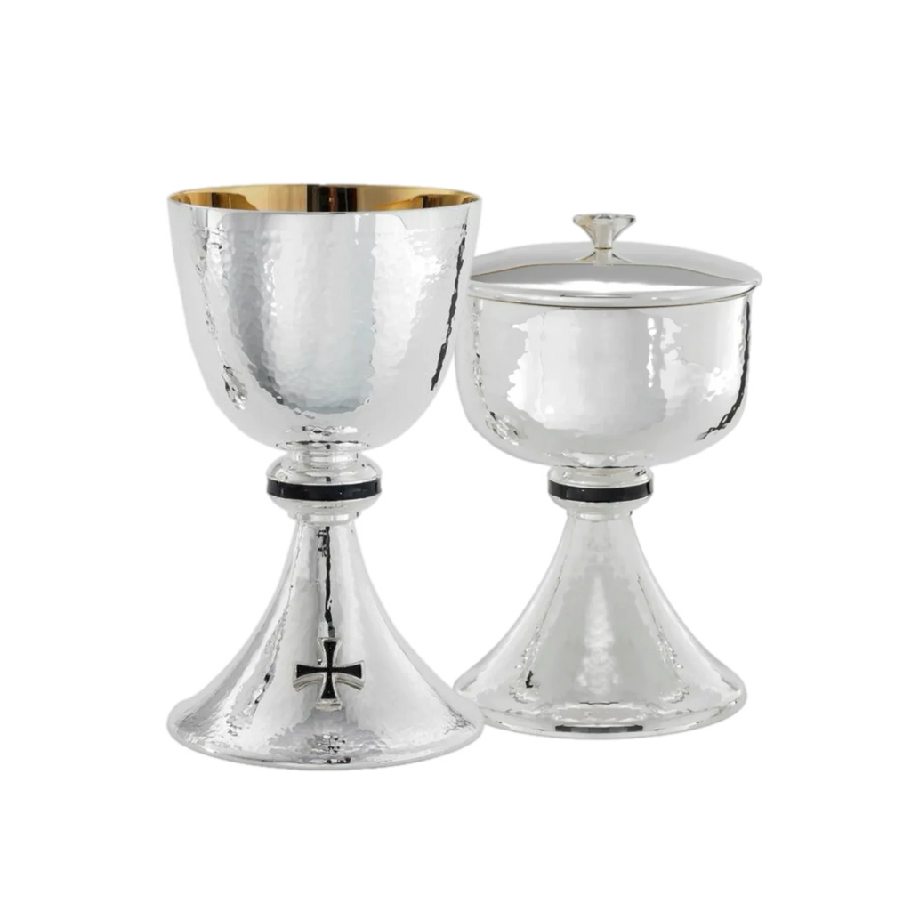 Alviti Creations B-2083S hammered silver ciborium, third view
